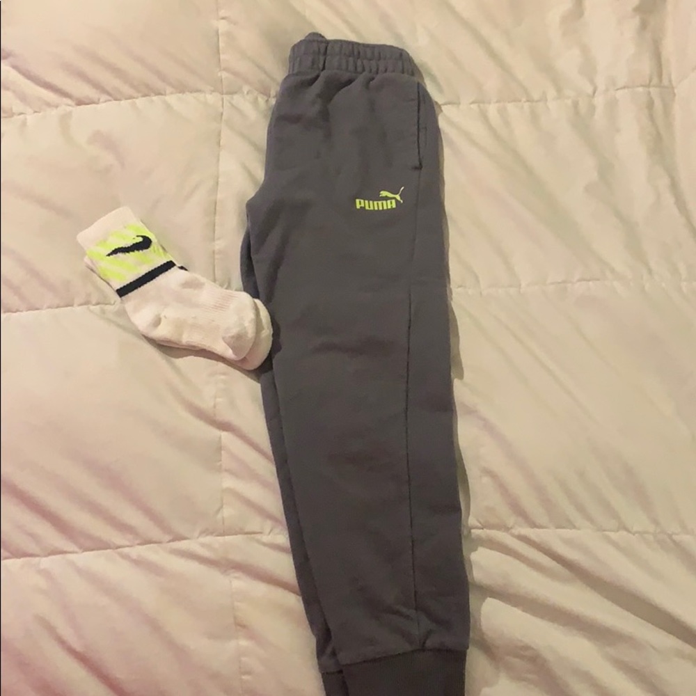 Puma sweat pants*FREE NIKE SOCKS*